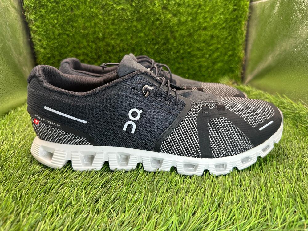 On Running Cloud 5 Combo 79.98850 Athletic Sneaker Men's 10 Black Mesh Training